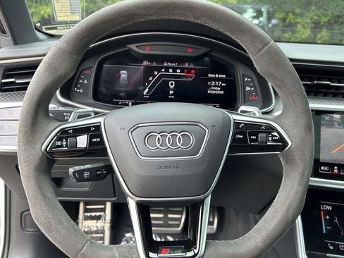 Used 2022 Audi RS 6 w/ Executive Package AWD/4WD image 22