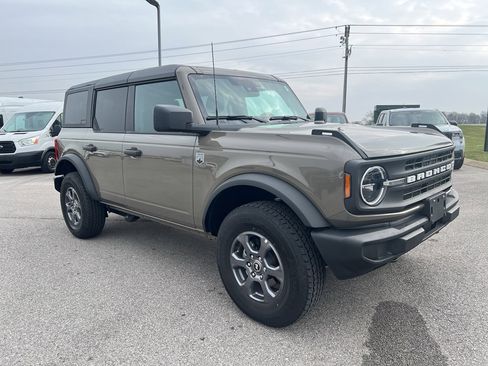 Used 2025 Ford Bronco Big Bend image 3