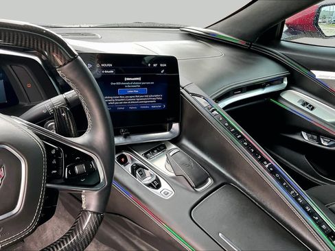 Used 2025 Chevrolet Corvette Z06 RWD image 6