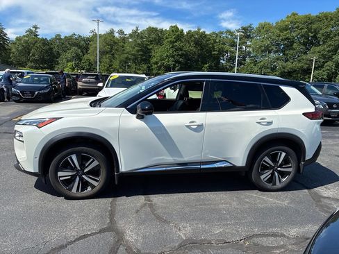 Certified 2023 Nissan Rogue SL w/ SL Premium Package AWD/4WD image 4