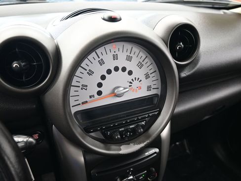 Used 2012 MINI Cooper Countryman image 18