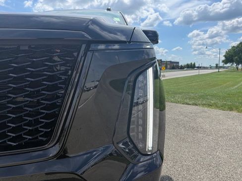 Certified 2025 Cadillac Escalade V AWD/4WD image 9