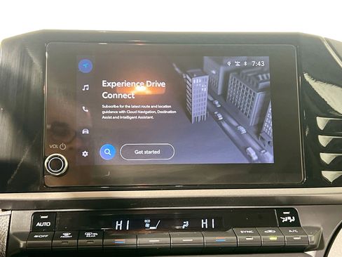 Used 2025 Toyota Camry LE image 28