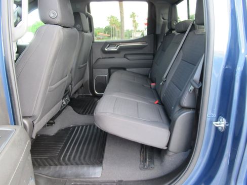 Used 2024 Chevrolet Silverado 1500 LT w/ Convenience Package II RWD image 35