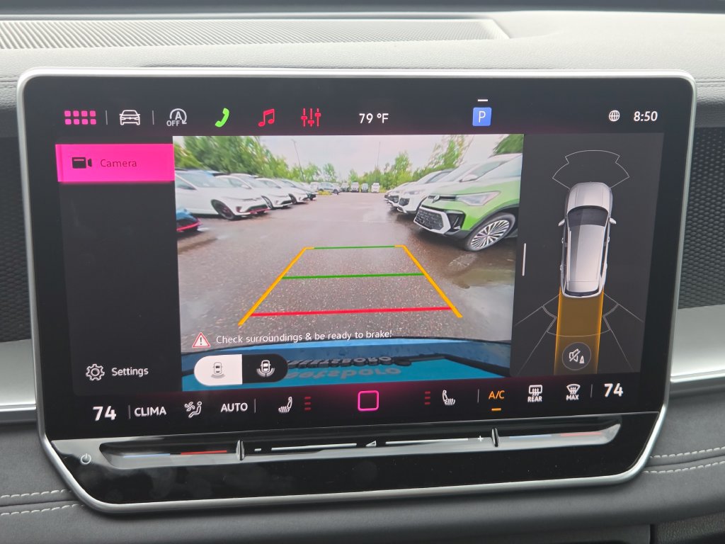 New 2026 Volkswagen Tiguan SE R-Line AWD/4WD image 9