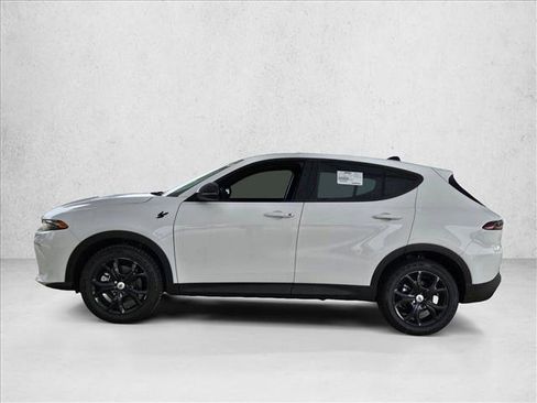 Used 2025 Dodge Hornet GT w/ GT Blacktop Package image 5