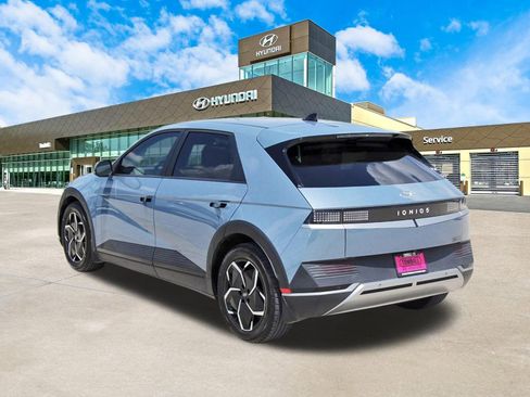 Used 2023 Hyundai Ioniq 5 SEL image 8