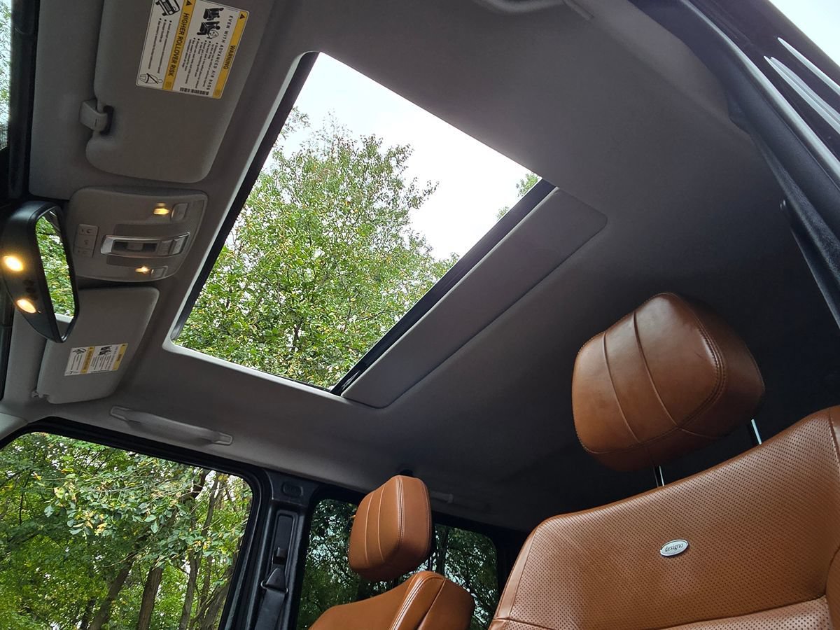 Used 2016 Mercedes-Benz G 550 image 39