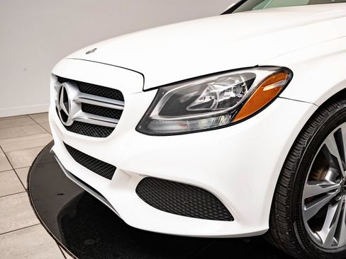 Used 2018 Mercedes-Benz C 300 4MATIC Sedan image 3