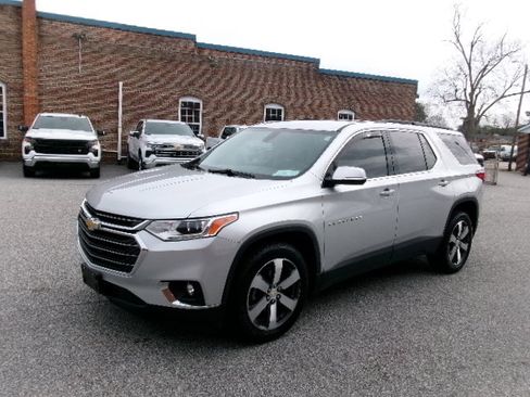 Used 2019 Chevrolet Traverse LT w/ LT Premium Package image 7