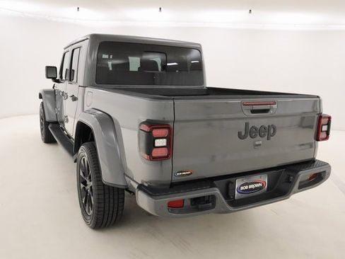 Used 2023 Jeep Gladiator Overland image 25