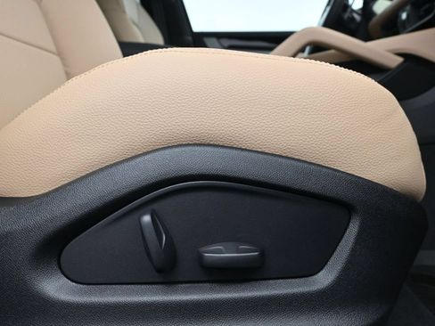 Certified 2026 Porsche Cayenne AWD/4WD image 14