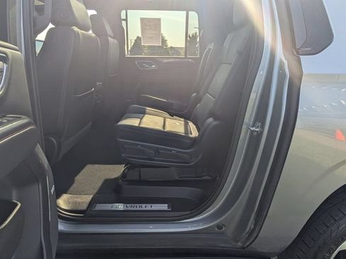 Used 2023 Chevrolet Suburban RST w/ Luxury Package AWD/4WD image 24