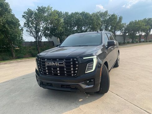 Used 2025 GMC Yukon XL Denali Ultimate AWD/4WD image 2