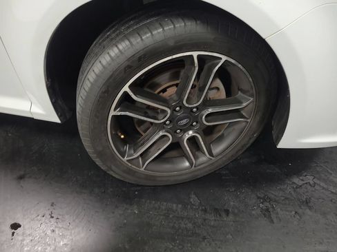 Used 2015 Ford Flex SEL w/ Equipment Group 202A FWD image 11