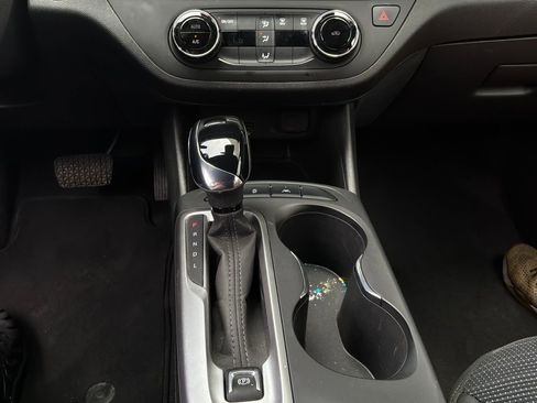 Used 2025 Buick Envista Preferred FWD image 21