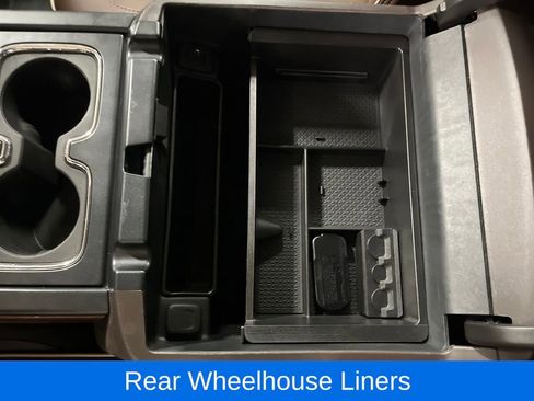 Used 2016 Chevrolet Silverado 2500 High Country image 32