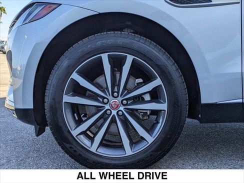 Used 2023 Jaguar F-PACE S image 18