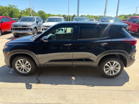 New 2026 Chevrolet TrailBlazer LS w/ LS Convenience Package FWD image 3