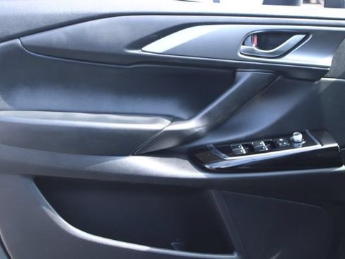 Used 2021 MAZDA CX-9 Touring FWD image 10