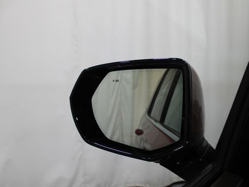 Used 2024 Chevrolet Tahoe LT w/ Luxury Package image 13