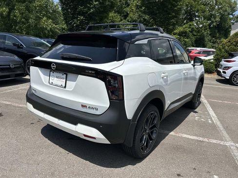 New 2026 Nissan Kicks SR w/ Cold Weather Package AWD/4WD image 7