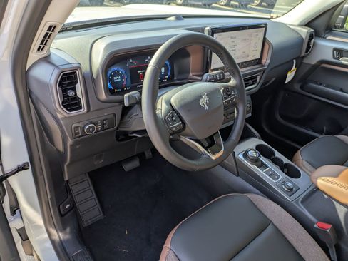 New 2025 Ford Bronco Sport Outer Banks image 15