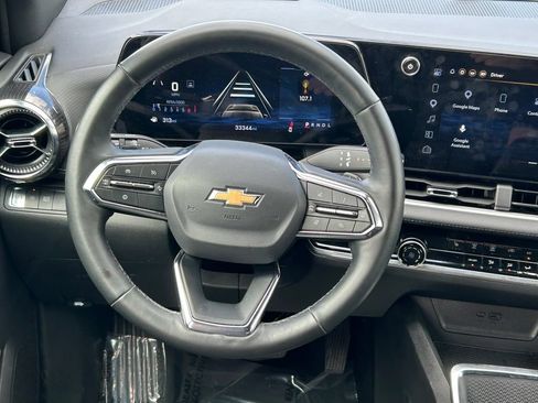 Used 2025 Chevrolet Equinox LT FWD image 33