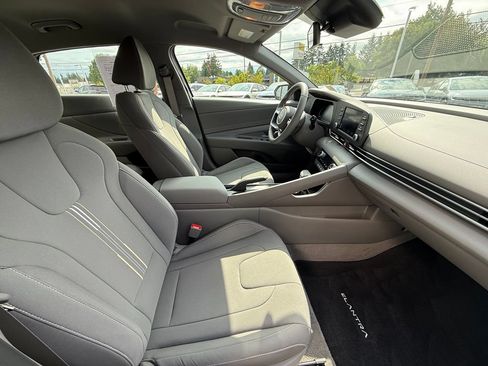 Certified 2026 Hyundai Elantra Sport FWD image 16