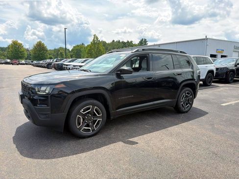 New 2026 Jeep Cherokee Laredo AWD/4WD image 4
