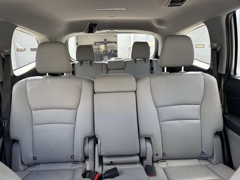 Used 2021 Honda Pilot Special Edition image 9