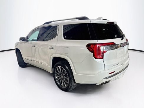 Used 2021 GMC Acadia Denali w/ Denali Ultimate Package AWD/4WD image 7