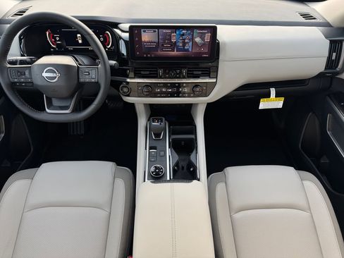 New 2026 Nissan Pathfinder SL AWD/4WD image 13