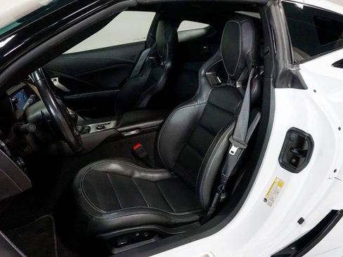 Used 2019 Chevrolet Corvette Z06 image 9