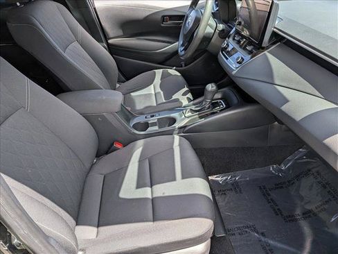 Used 2024 Toyota Corolla LE w/ LE Convenience Package FWD image 19