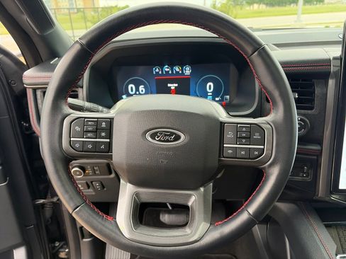 Used 2024 Ford Expedition Max Limited RWD image 20