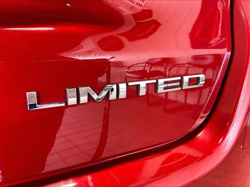 Used 2025 Jeep Compass Limited AWD/4WD image 19
