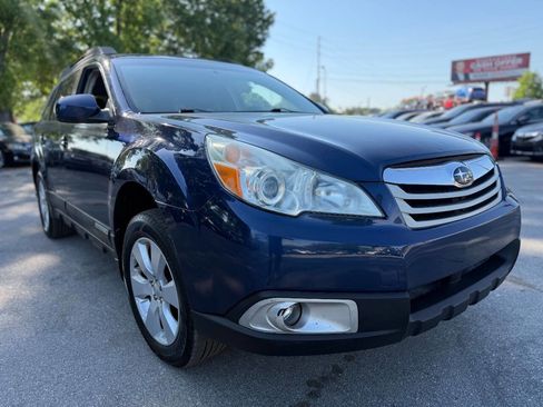 Used 2010 Subaru Outback 2.5i Premium image 1