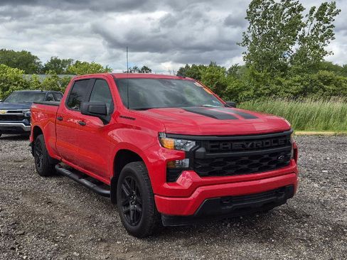 Used 2024 Chevrolet Silverado 1500 Custom w/ Rally Edition AWD/4WD image 2