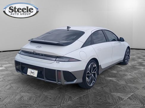 Used 2025 Hyundai Ioniq 6 SEL RWD image 5