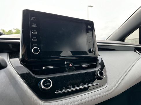 Used 2020 Toyota Corolla SE image 12