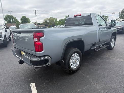 Used 2025 Chevrolet Silverado 2500 LT w/ Convenience Package AWD/4WD image 5