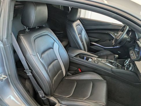 Certified 2021 Chevrolet Camaro LT RWD image 14