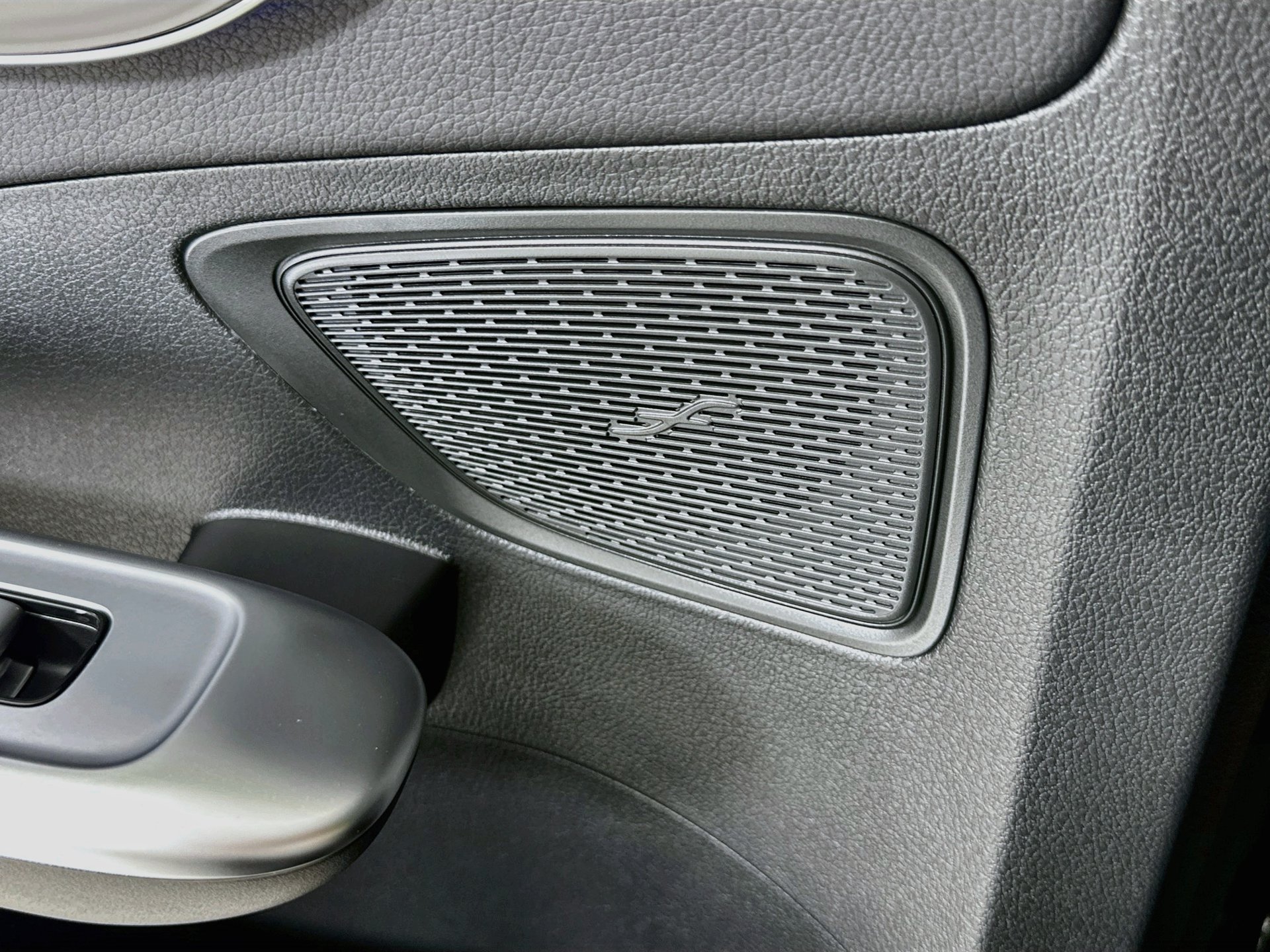 Certified 2026 Mercedes-Benz C 300 Sedan image 27