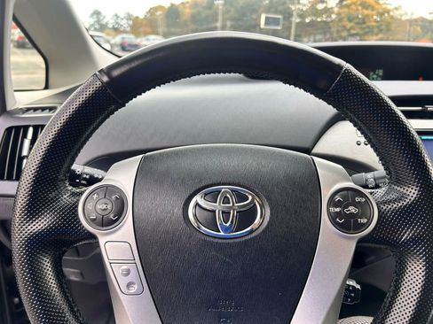 Used 2014 Toyota Prius One image 11