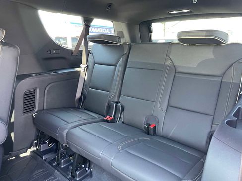 New 2025 Chevrolet Suburban Premier image 20