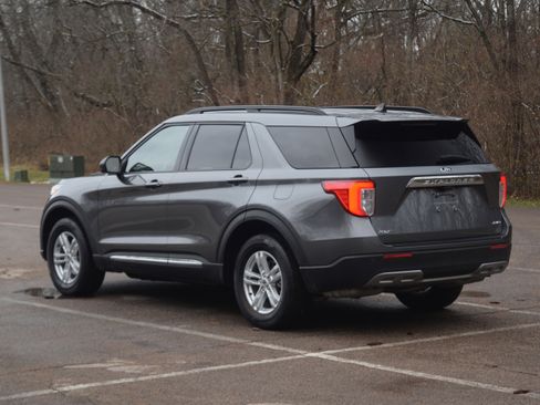 Used 2022 Ford Explorer XLT w/ Equipment Group 202A image 26