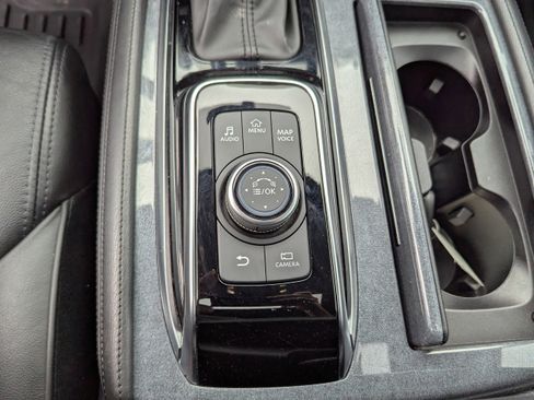 Used 2023 Nissan Armada SL w/ Midnight Edition Package image 30