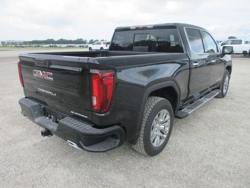 New 2026 GMC Sierra 1500 Denali AWD/4WD image 5