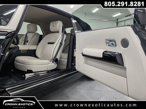 Used 2010 Rolls-Royce Phantom Drophead Coupe image 28